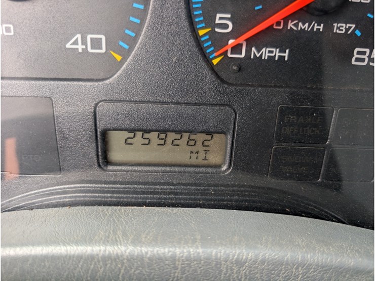 2005-international-durastar-4300-image-31