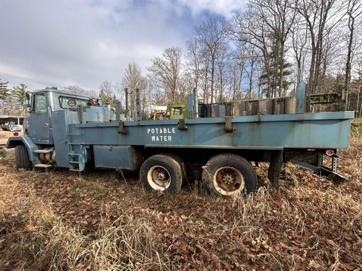 #1427-•-1989-autocar-flatbed-truck-image-2