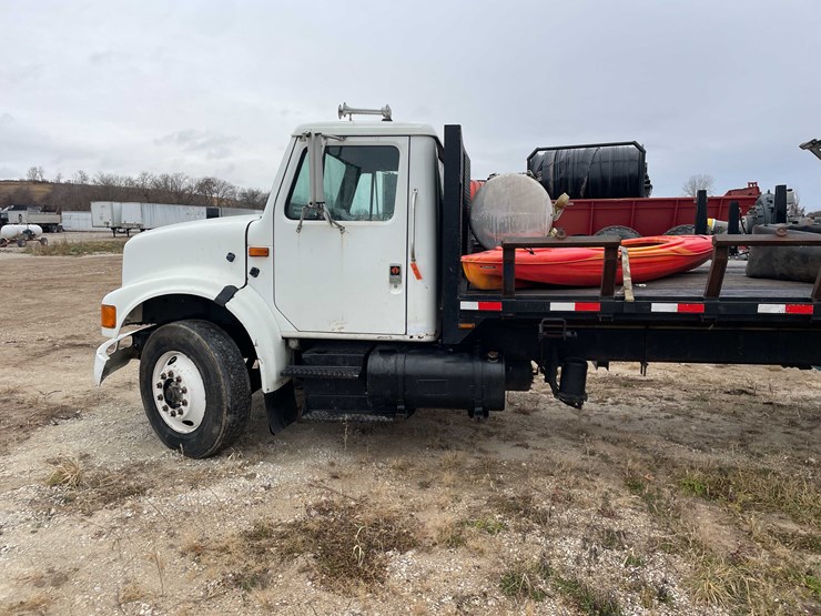 international-4900-image-2