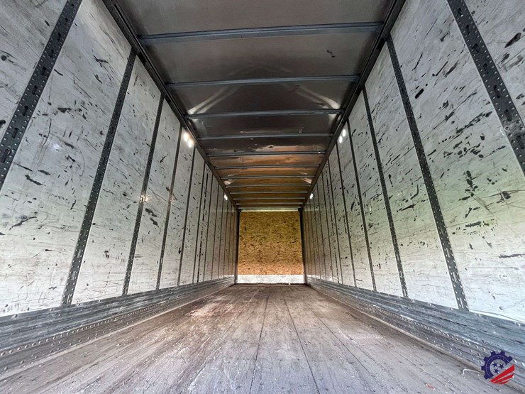 2014-stoughton-28-ft-image-12