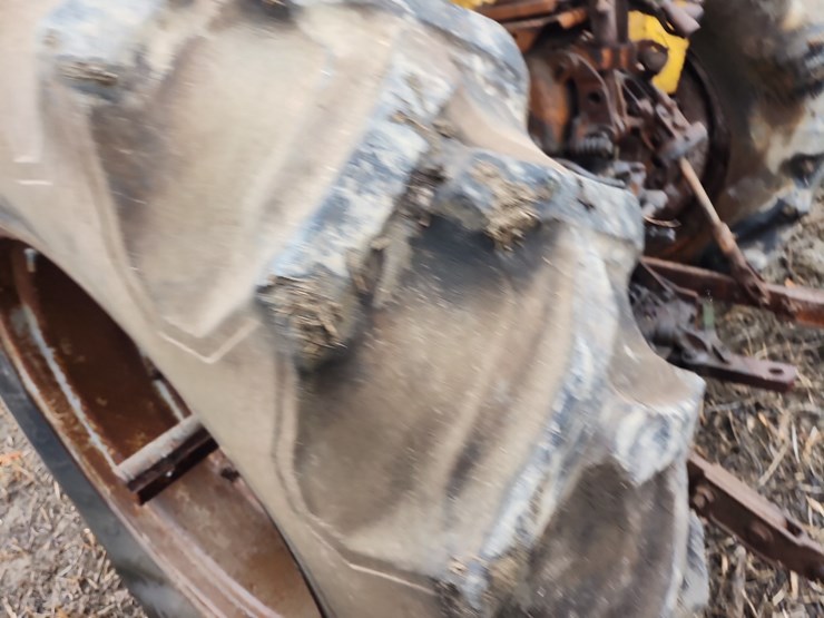 1965-mm-m670-lp-tractor-image-5