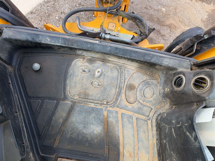 jcb-3cx-image-33