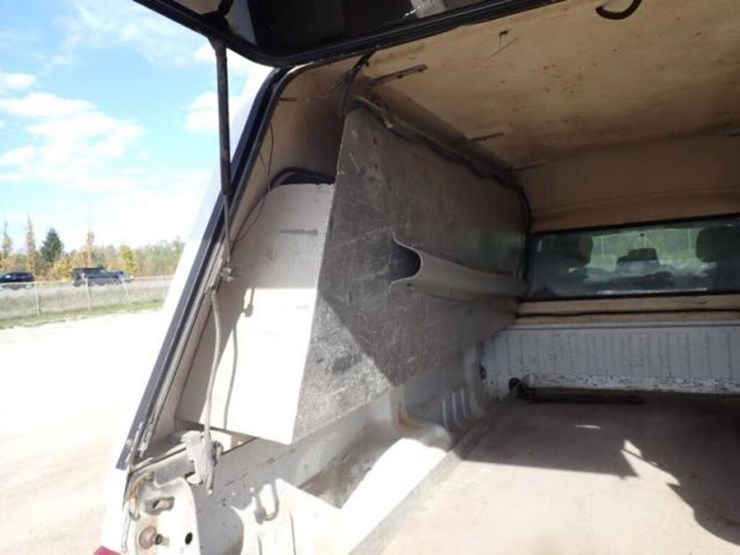 2012-ford-f250-xl-image-36