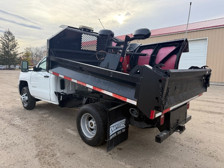 chevrolet-silverado-3500-image-7