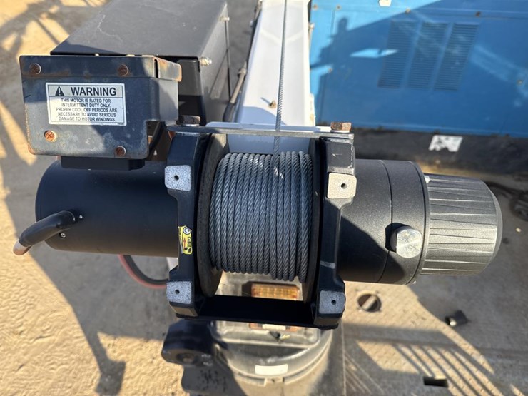 2006-ford-f550-image-37