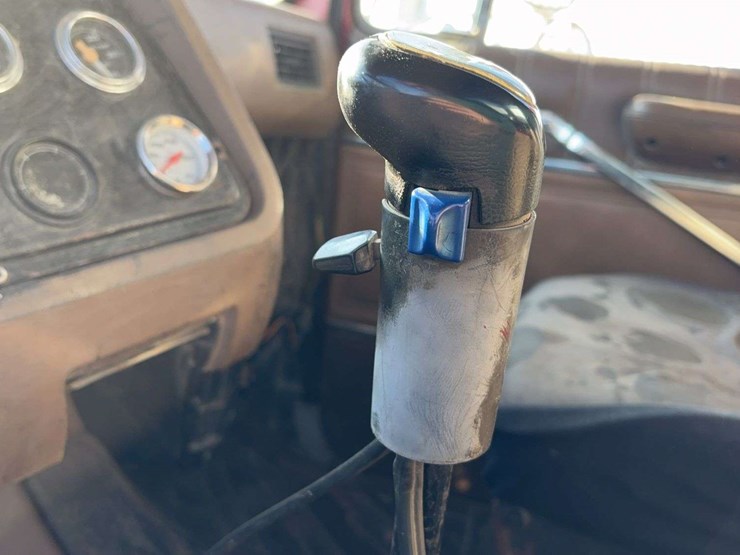 1995-ford-ltl9000-image-41