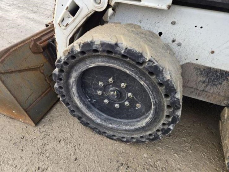 2012-bobcat-s185-image-9