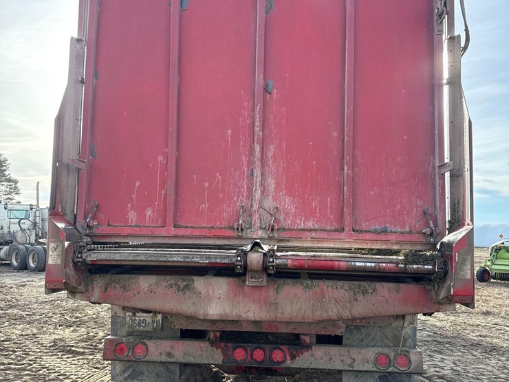 2008-meyers-boss-9136t-silage-trailer-image-7