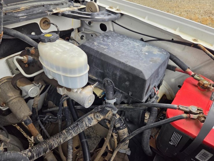 2011-gmc-2500-image-44