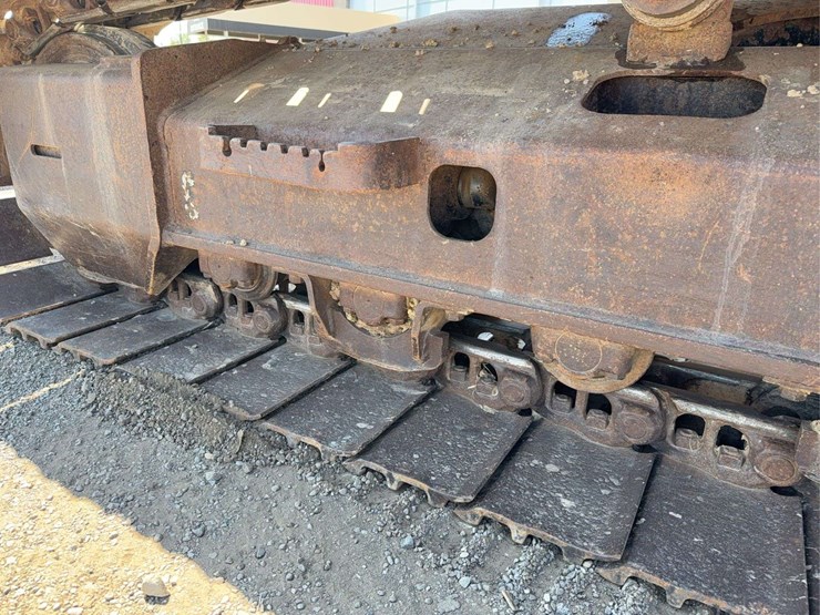 hitachi-225-excavator-image-11