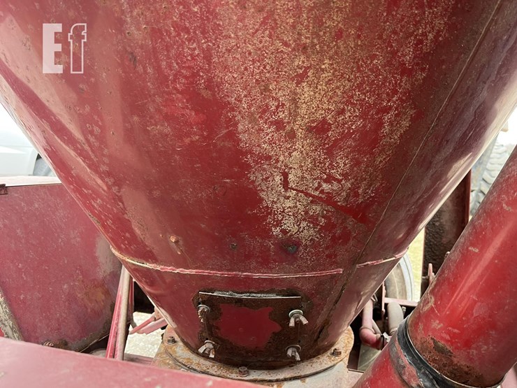 new-holland-354-image-20