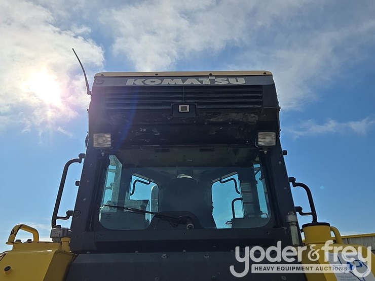 2018-komatsu-d61pxi-24-image-89