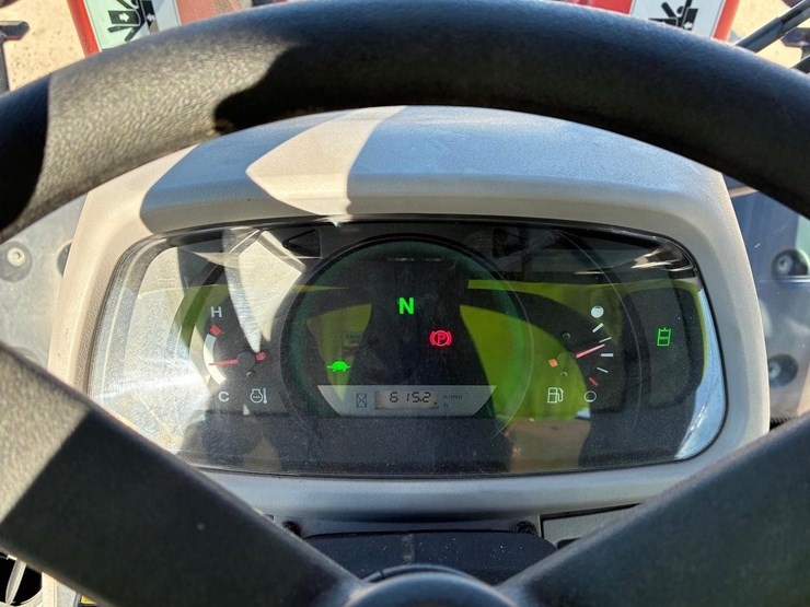 2022-kubota-r640-image-23