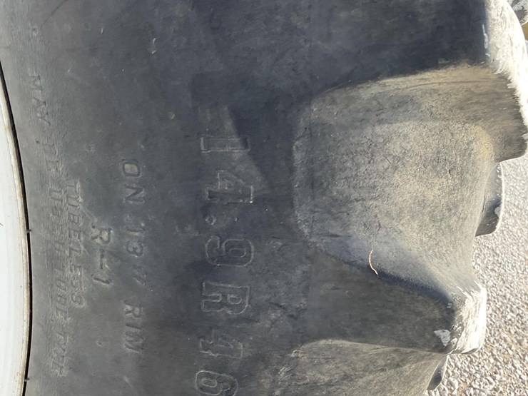 ag-chem-rogator-854-image-11