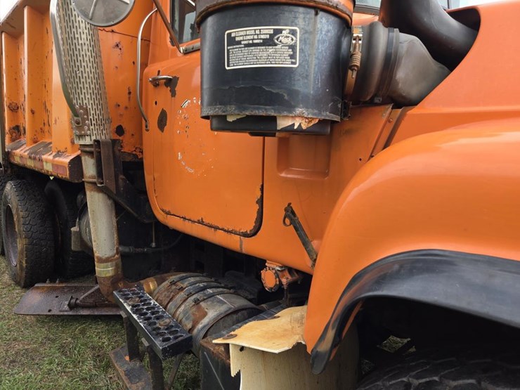 mack-rd690s-image-24