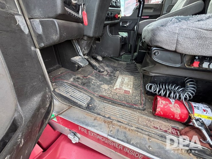 2014-kenworth-t660-image-70