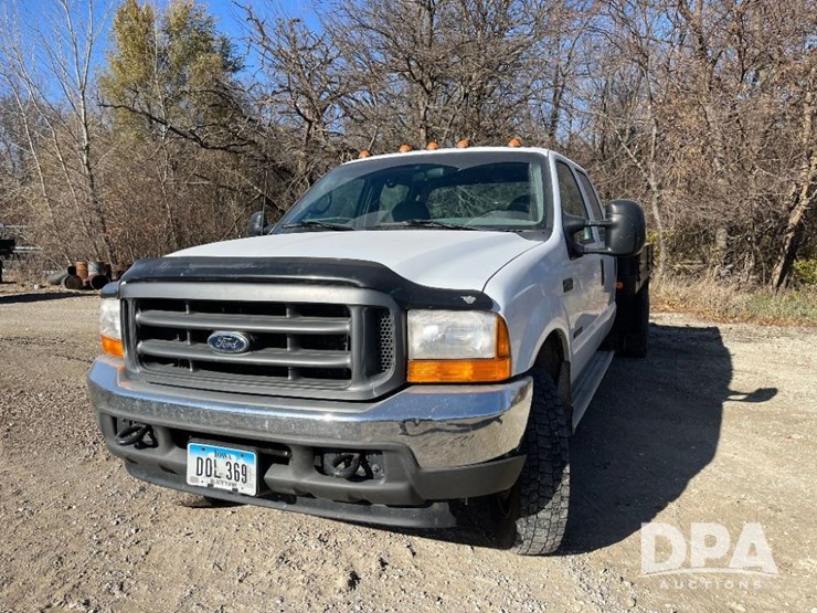 ford-f550-xl-image-2