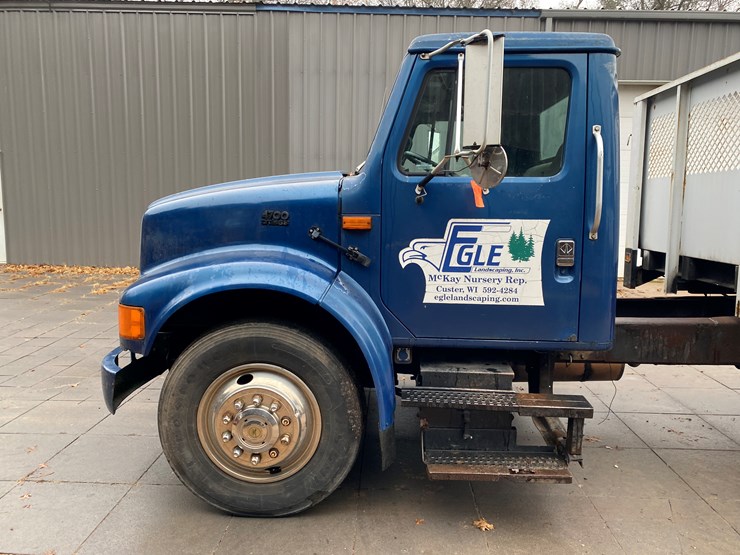 international-4700-image-11