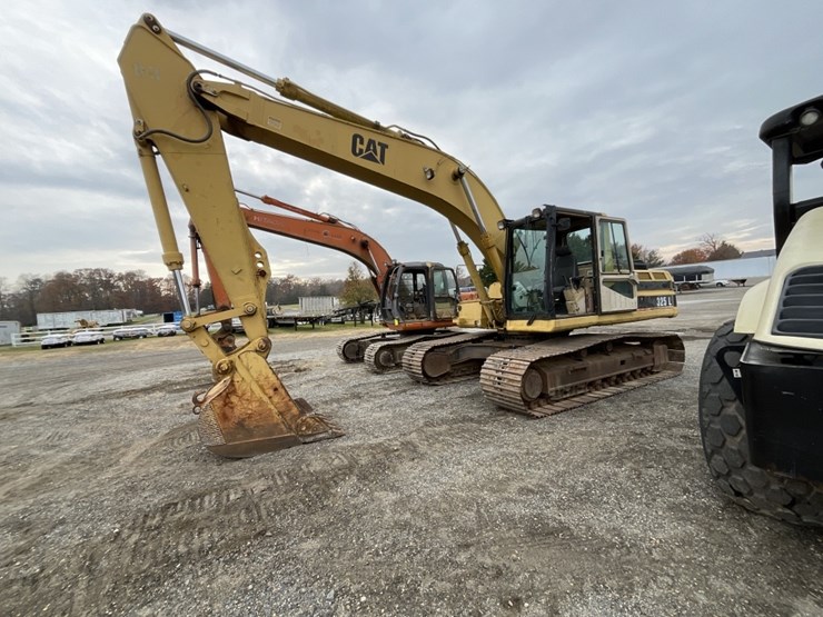 caterpillar-325l-image-1