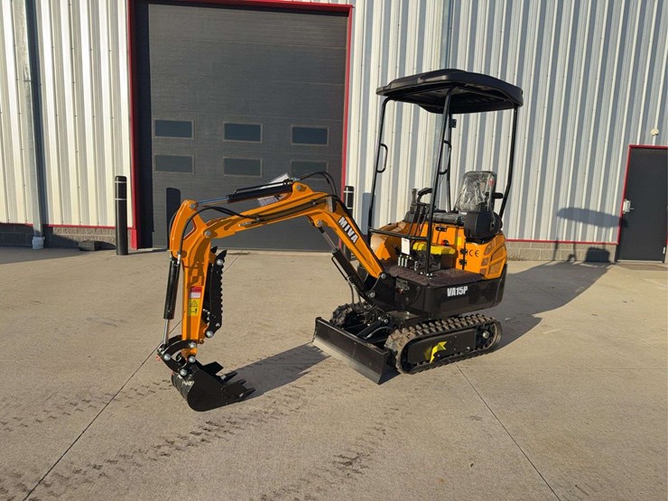 2025-miva-va15p-mini-excavator-image-1