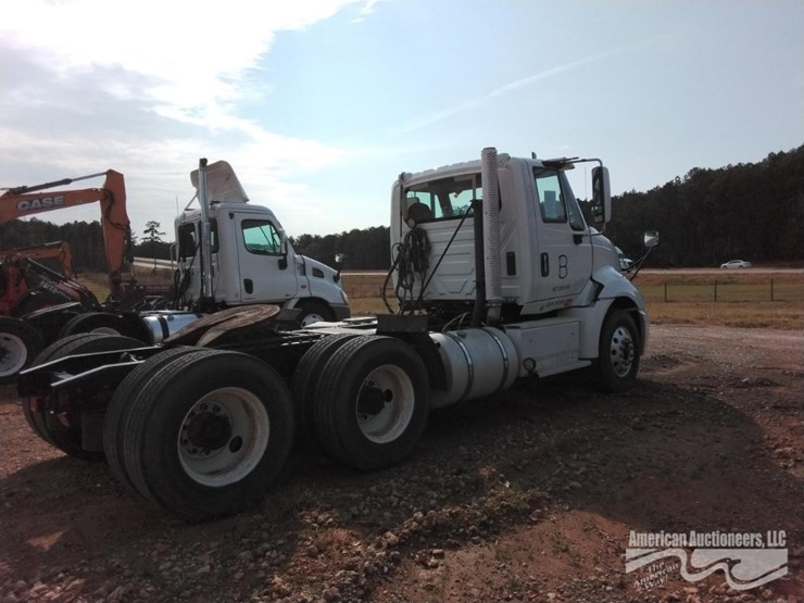 2016-international-prostar-image-4