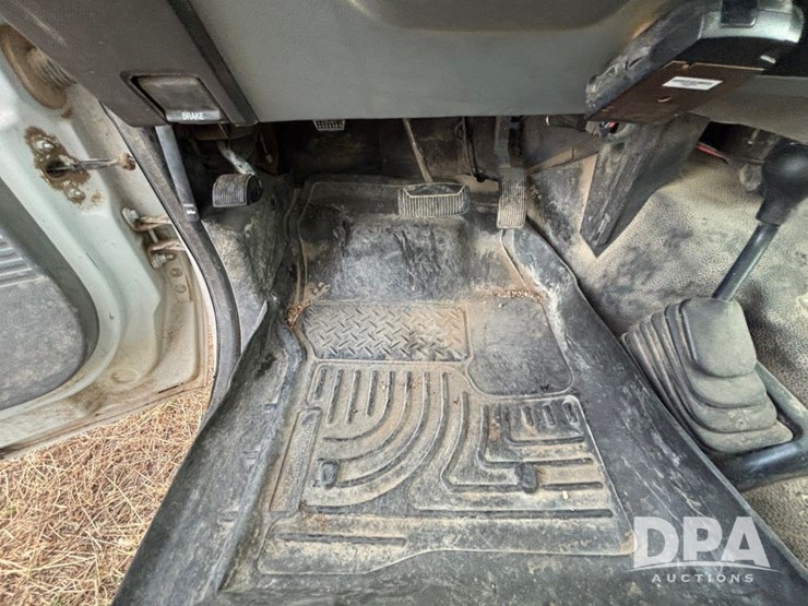 ford-f250-xl-image-56