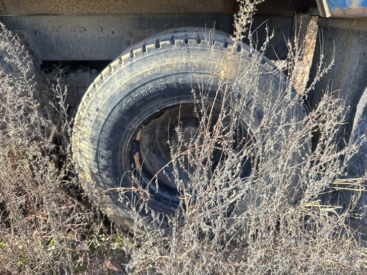 1990-ford-l9000-image-62