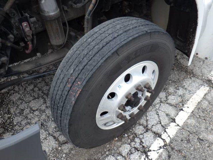 2019-peterbilt-579-image-20