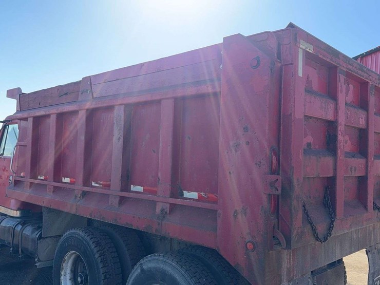 1993-international-4900-image-13