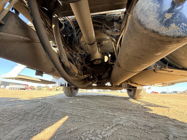 2007-freightliner-columbia-120-image-72