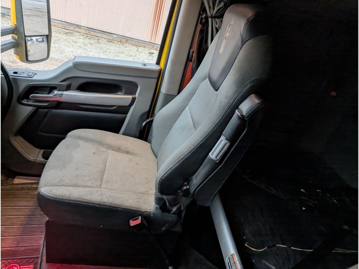 kenworth-t680-image-23