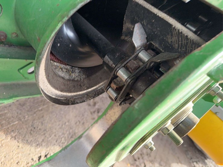 2013-john-deere-s670-image-60