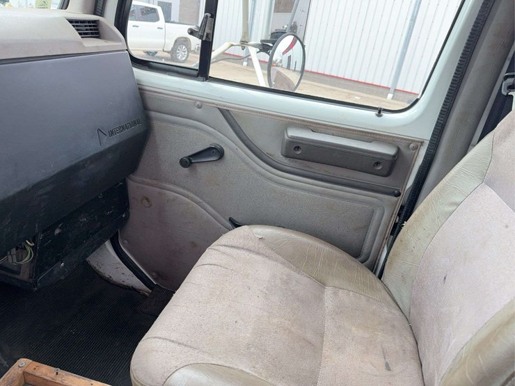 1997-international-4900-image-41