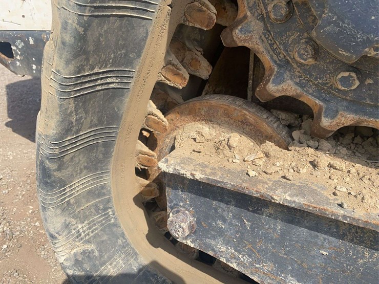 bobcat-t590-image-11