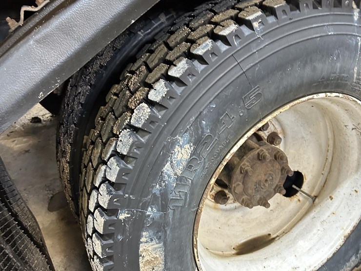 1998-international-s2500-image-47