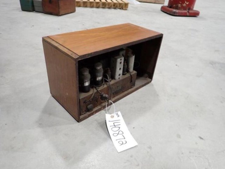 vintage-stromberg-carlson-triple-range-radio-image-4