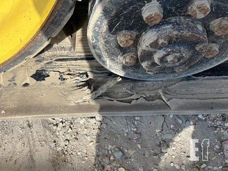 john-deere-8220t-image-22