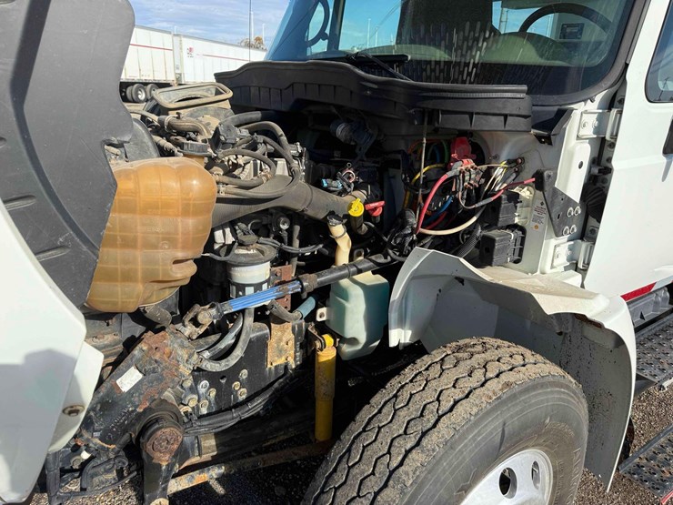 international-durastar-4300-image-25