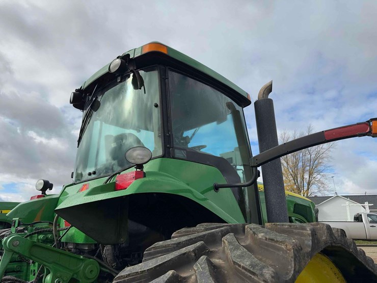 2005-john-deere-8520t-image-35