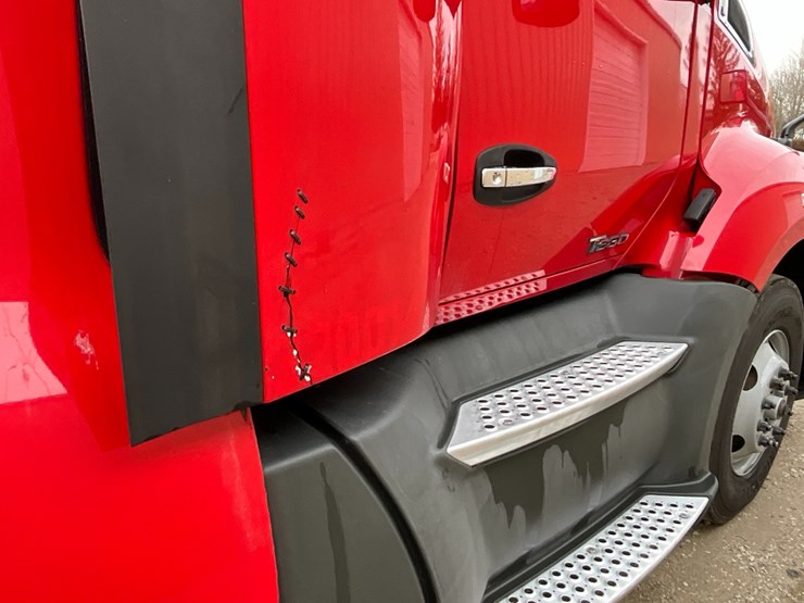 2020-kenworth-t680-image-12