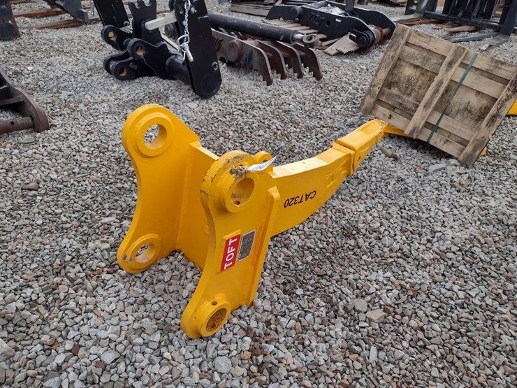 caterpillar-320-image-1