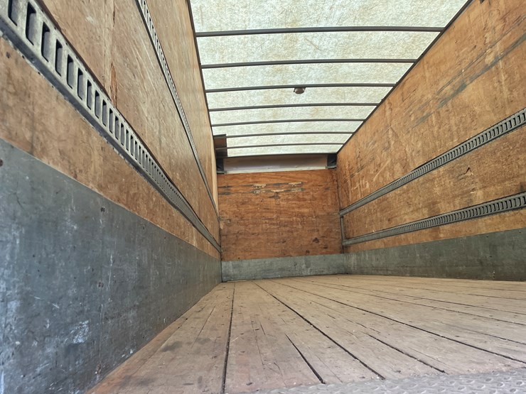 2015-kenworth-t270-image-25