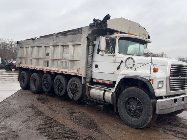 1994-ford-lt9000-image-2