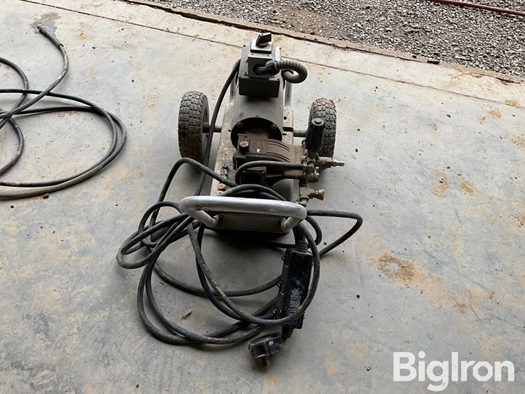 2023-landa-pressure-washer-image-7