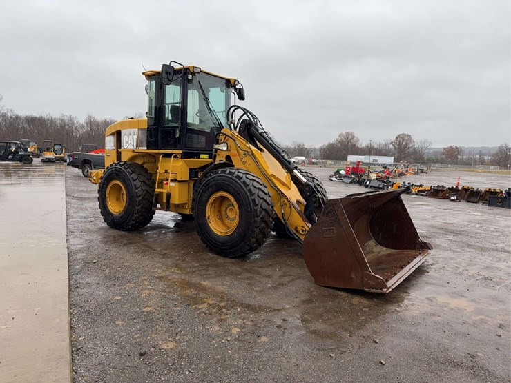 2006-caterpillar-930g-image-2