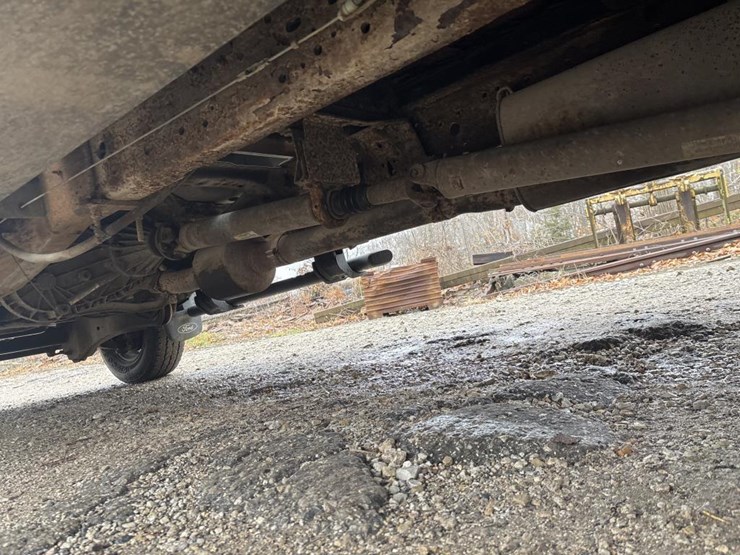 ford-f350-xl-image-54