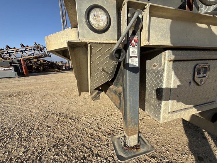 2006-ford-f550-image-43