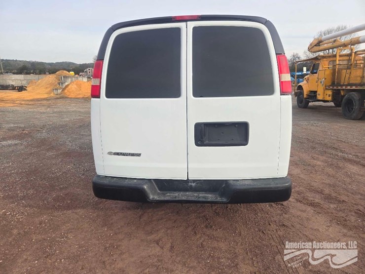 2010-chevrolet-express-van,-vin-#-1gcugadx5a1118101-image-6