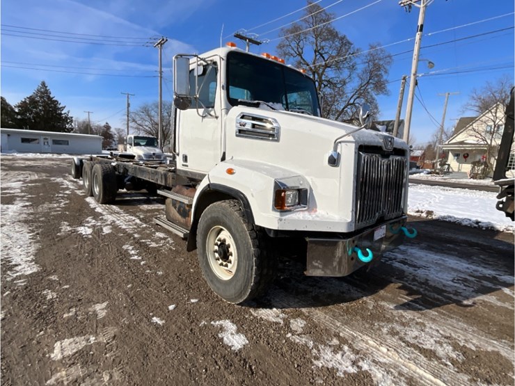 western-star-4700sb-image-4