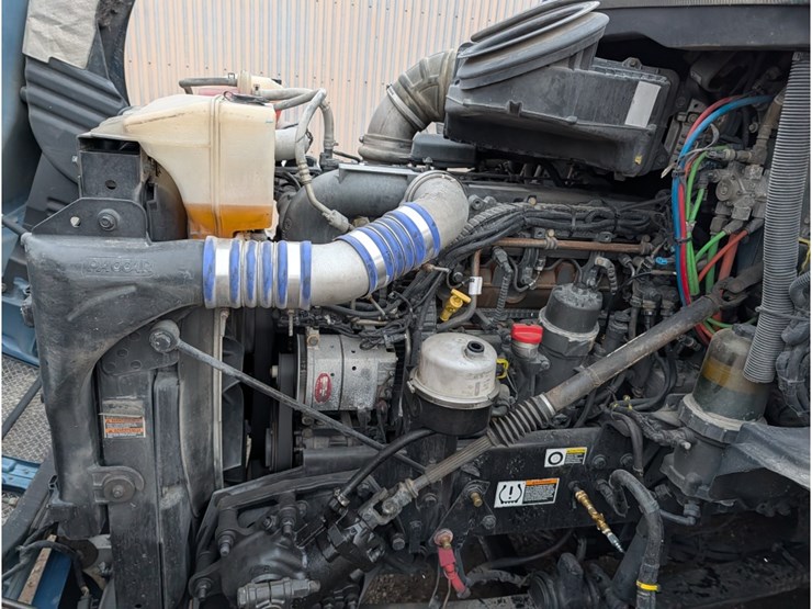 2019-kenworth-t680-image-17